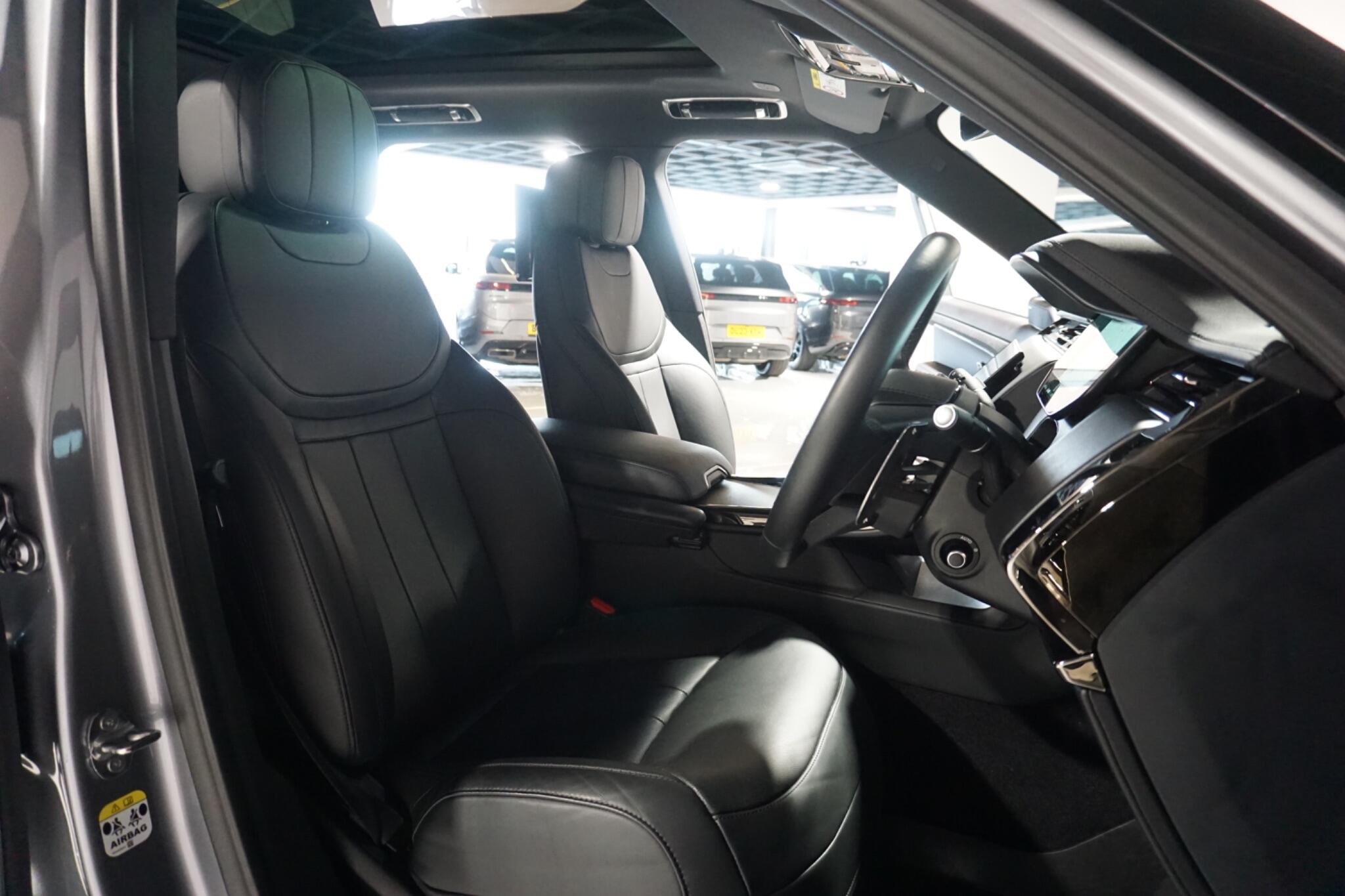 Land Rover Range Rover Sport 3.0 D300 MHEV Dynamic SE SUV 5dr Diesel Auto 4WD Euro 6 (s/s) (300 ps)